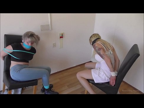 ❤️ Viciado / amarrado e amordaçado / donzela em apuros ❌ Porno porno em nós pt.hqpornvideos.ru ❌